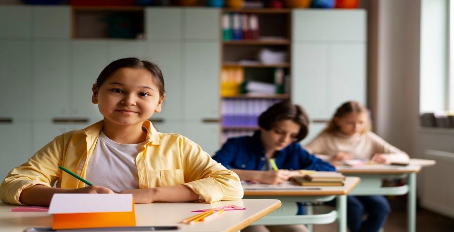 Maharashtra Education 100 Day Action Plan: Marathi Language and State Anthem Compulsory